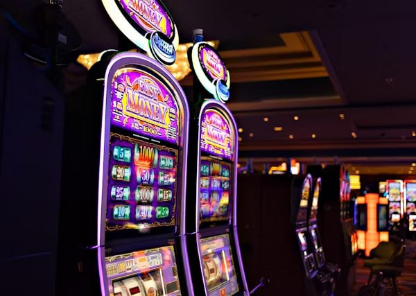 glory casino স্লটস গেমের বৈচিত্র্যময় মোবাইল ইন্টারফেস
